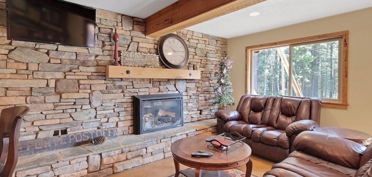 Photo of Livingroom in La Porte