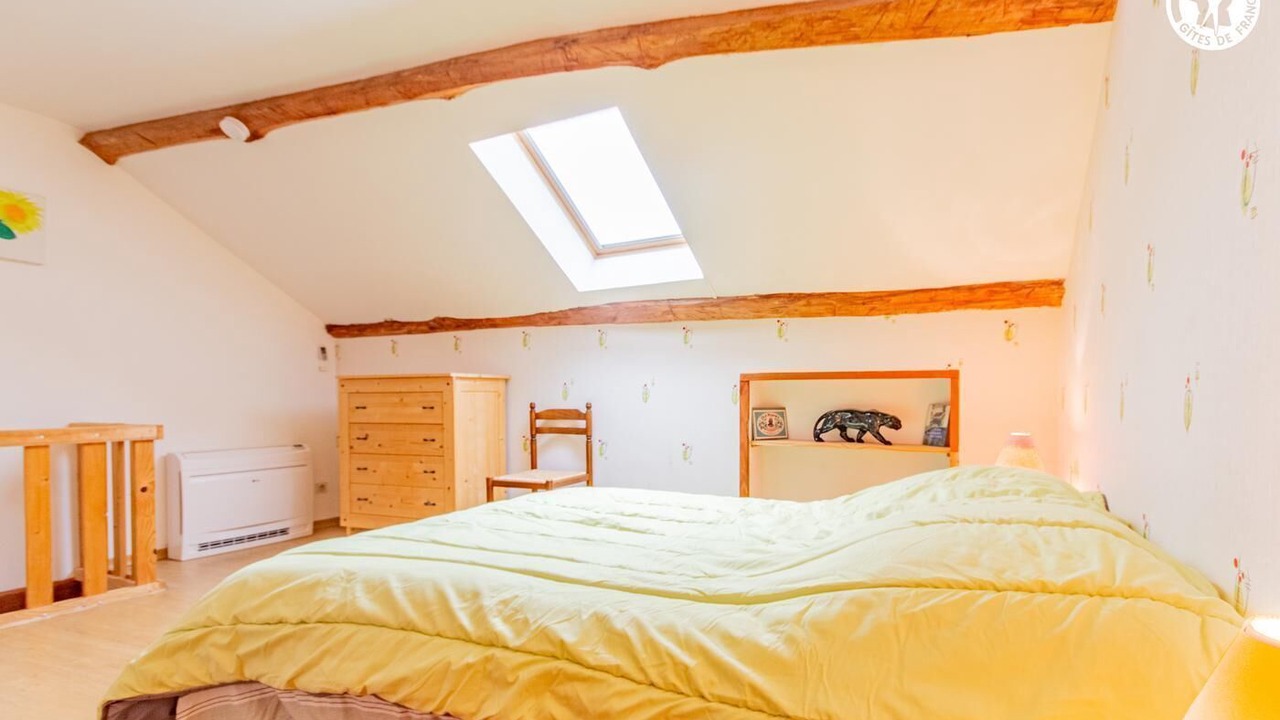 Photo of Bedroom in Saint-Prix