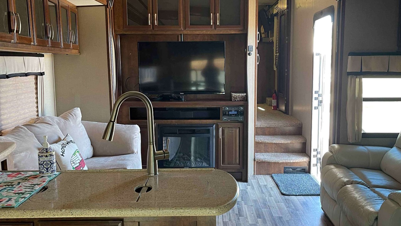 Photo of Livingroom in Concan