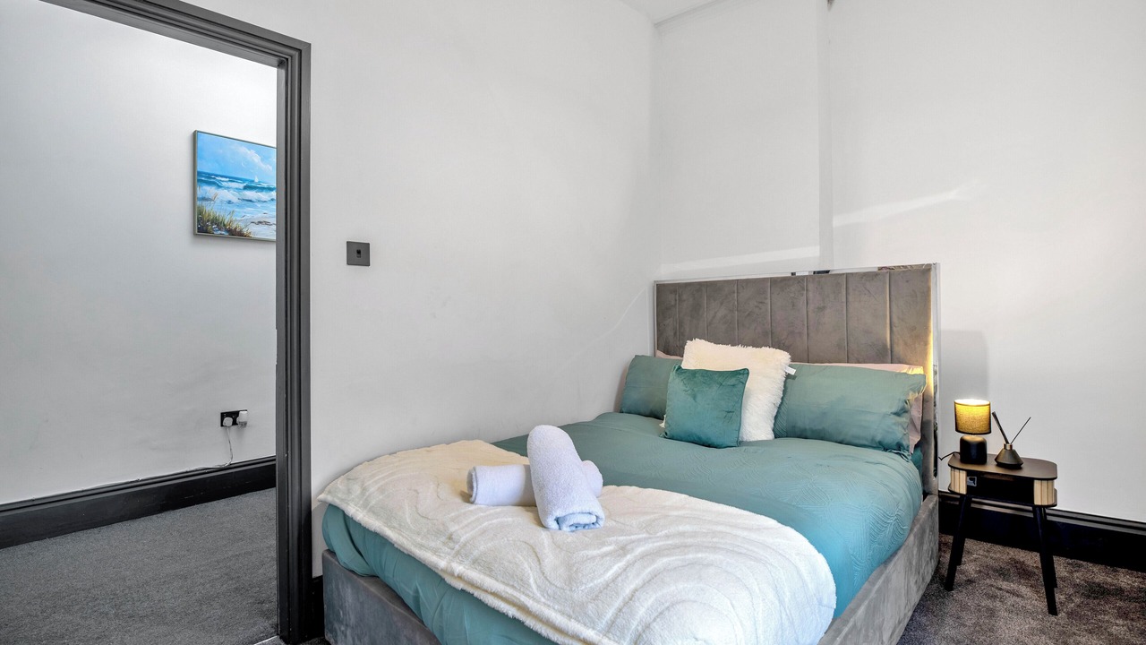 Photo of Bedroom in Moseley