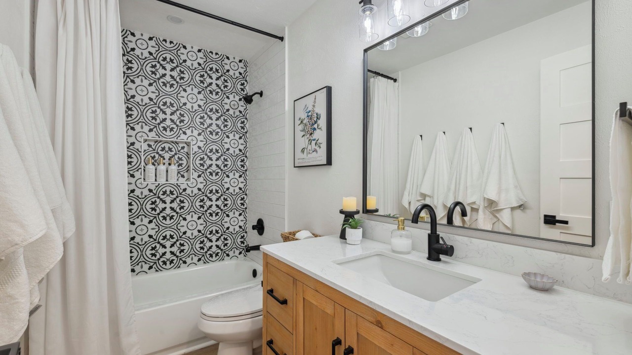 Photo of Bathroom in Walden on Lake Conroe