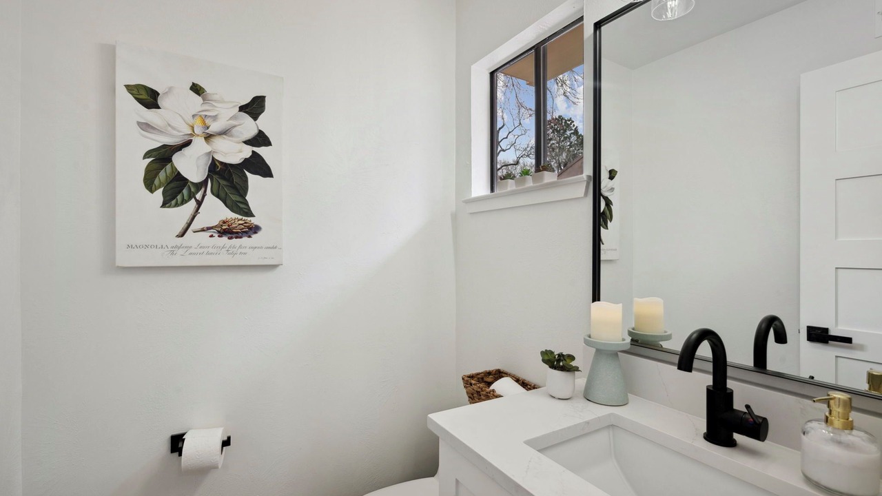 Photo of Bathroom in Walden on Lake Conroe