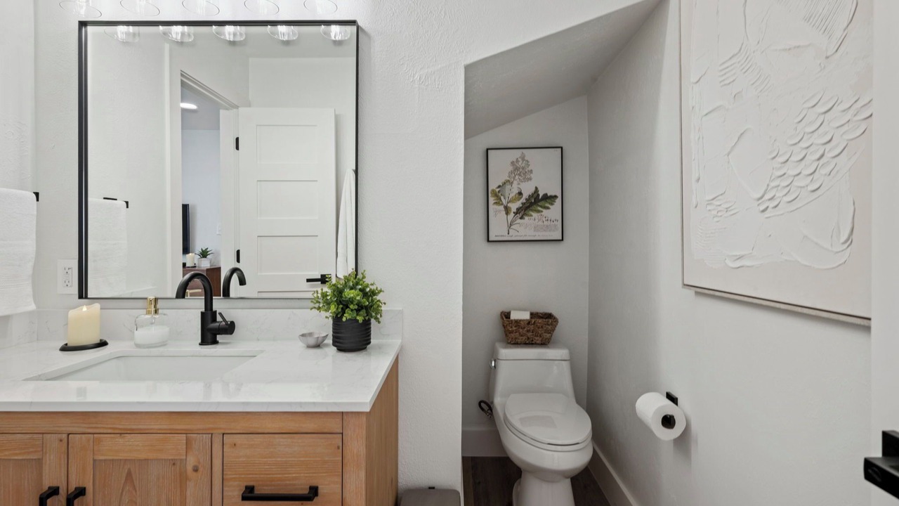 Photo of Bathroom in Walden on Lake Conroe