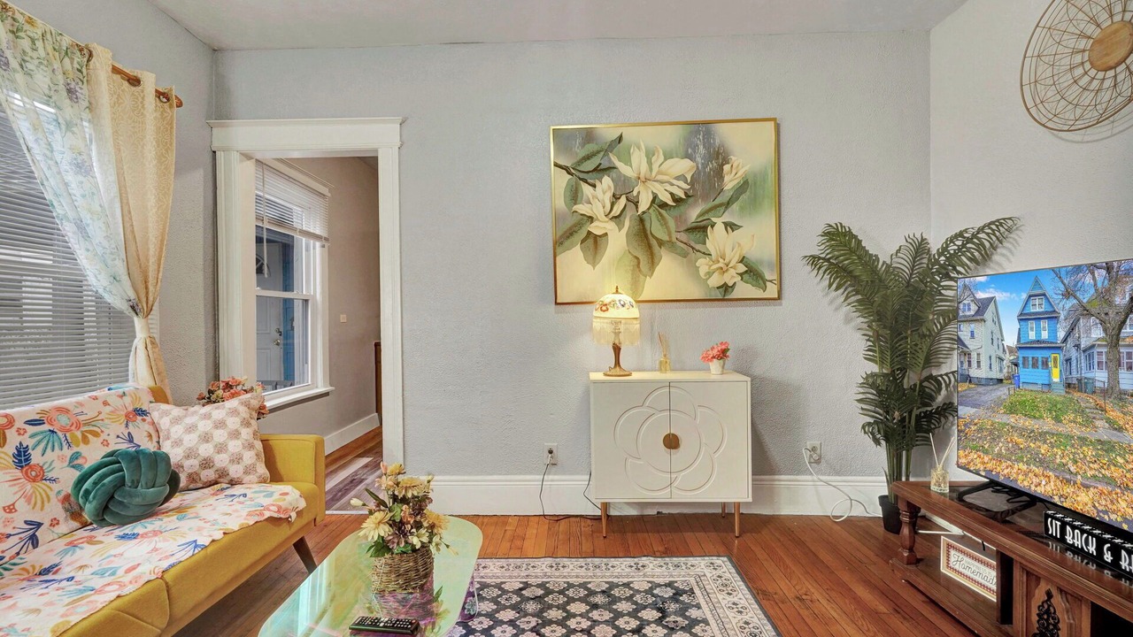 Photo of Livingroom in Rochester
