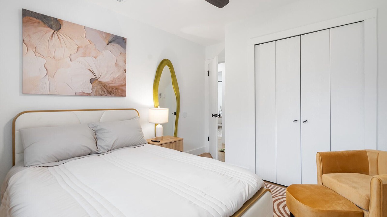 Photo of Bedroom in North Austin Civic Association