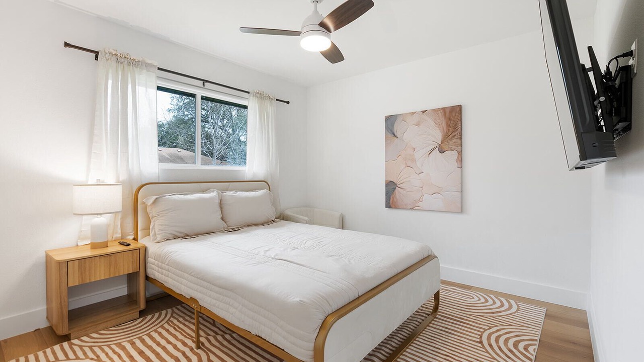 Photo of Bedroom in North Austin Civic Association
