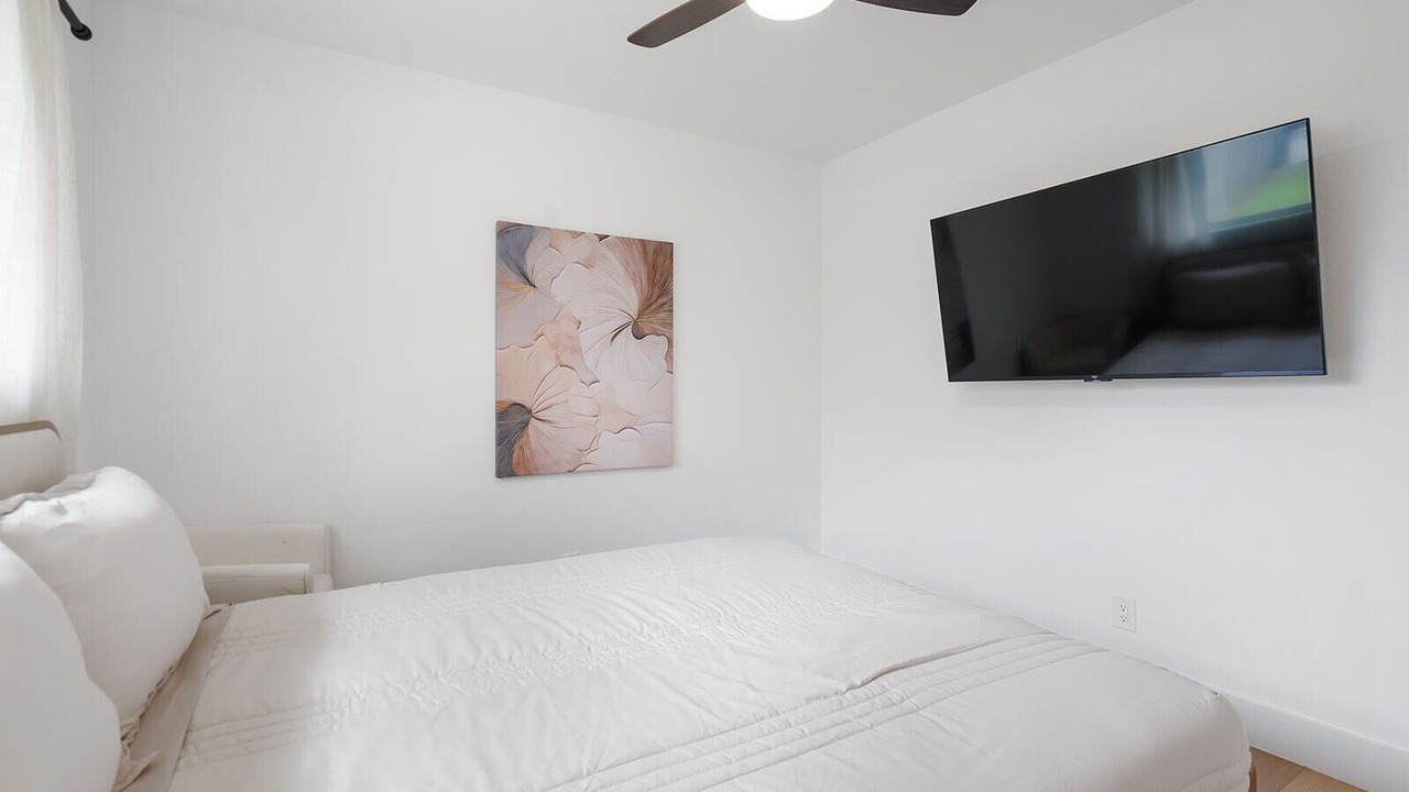 Photo of Bedroom in North Austin Civic Association