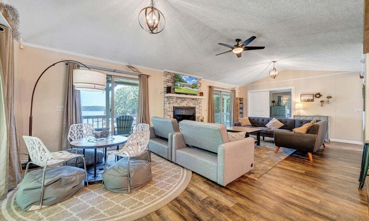 Photo of Livingroom in Penhook