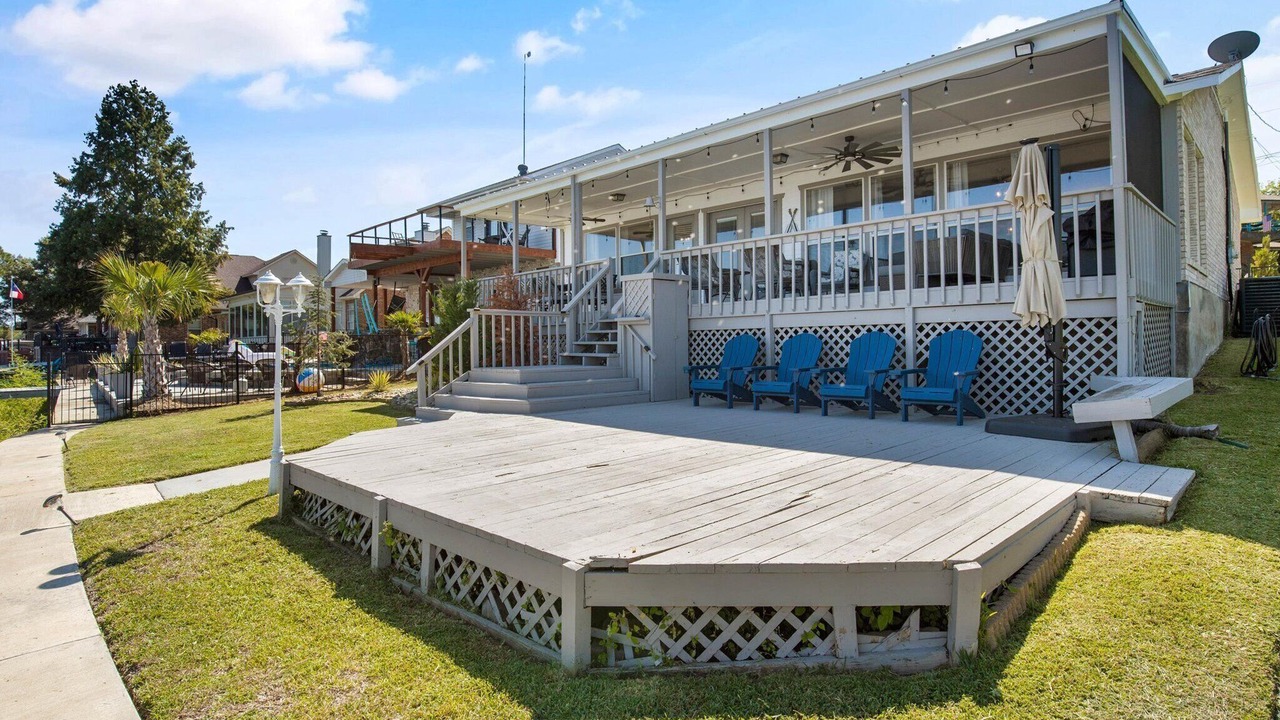 Photo of Patio Balcony in Carolyn Estates