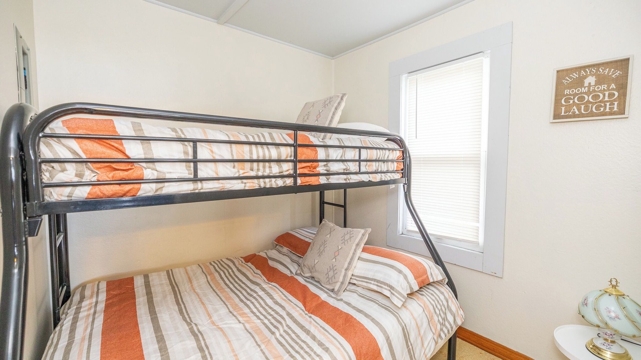 Photo of Bedroom in Kettle Point 44