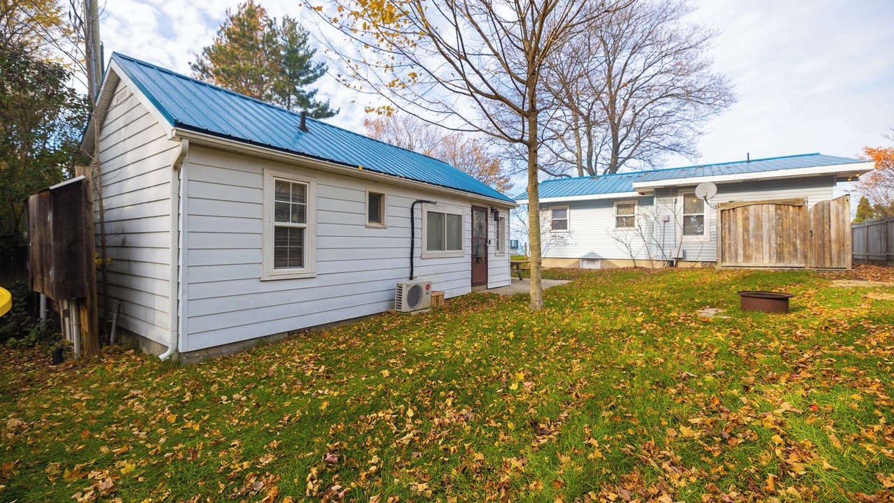 Photo of Outdoor in Kettle Point 44
