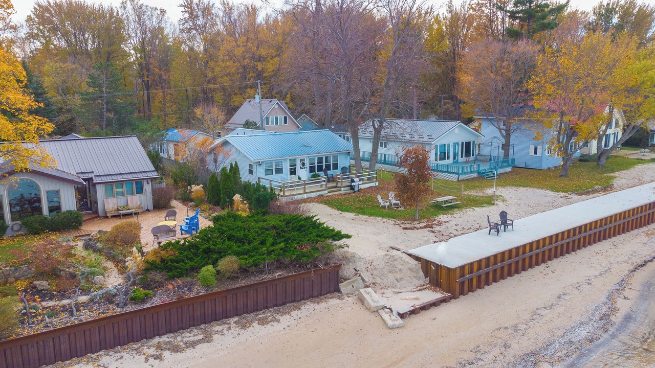 Photo of Outdoor in Kettle Point 44