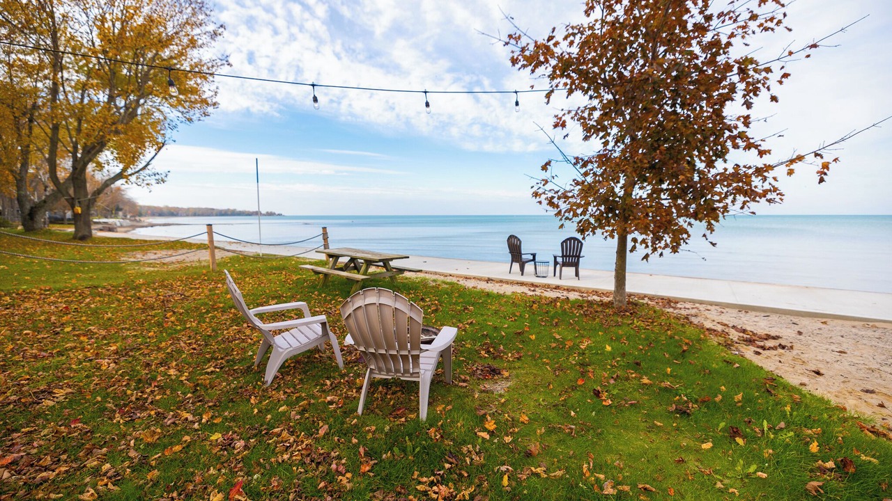 Photo of Outdoor in Kettle Point 44