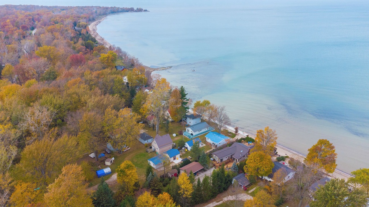 Photo of Outdoor in Kettle Point 44
