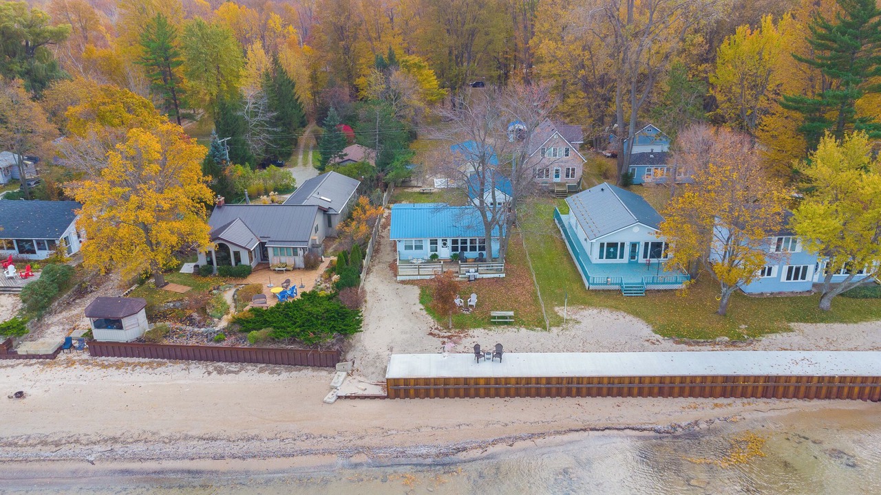 Photo of Outdoor in Kettle Point 44
