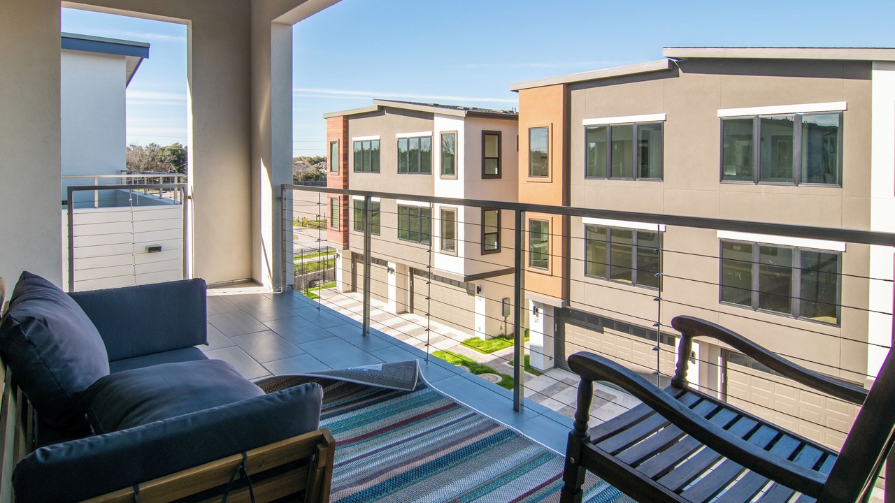 Photo of Patio Balcony in McNeil