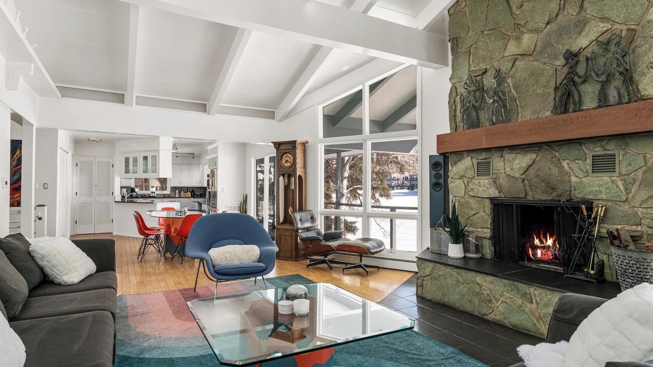 Photo of Others in Dillon