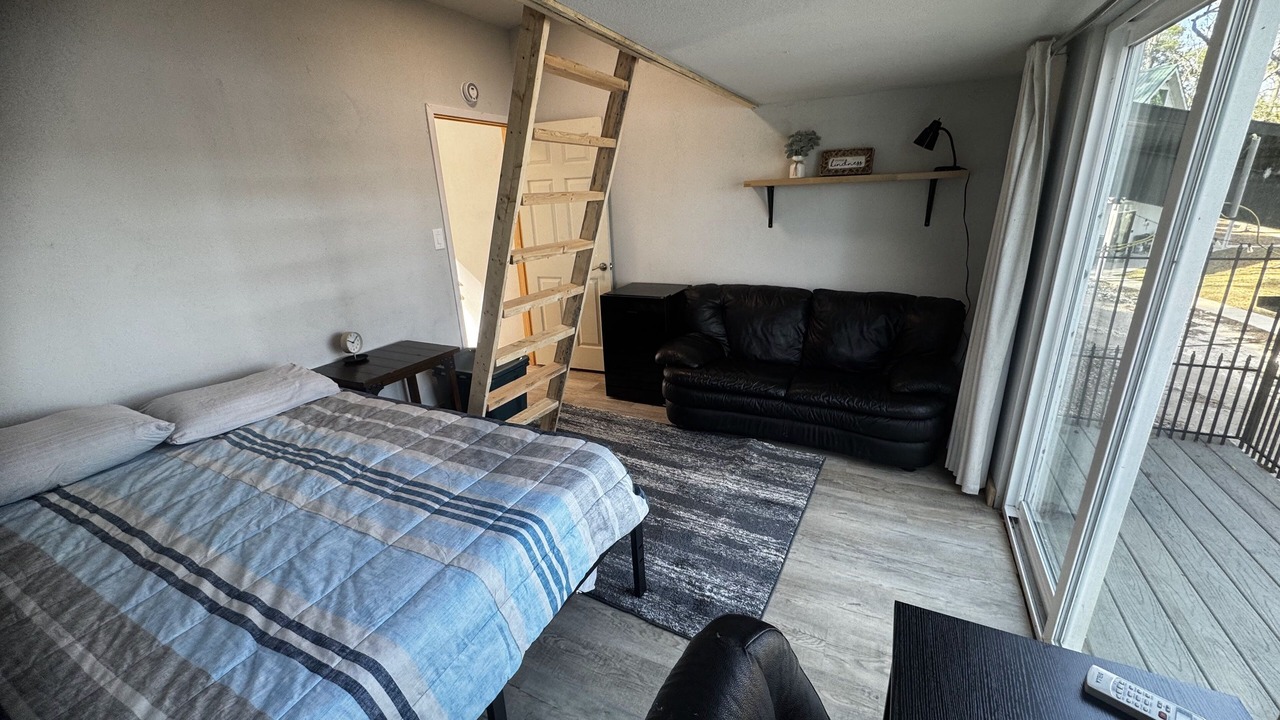 Photo of Bedroom in Grapeland
