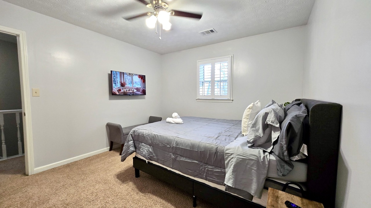 Photo of Bedroom in Lawrenceville