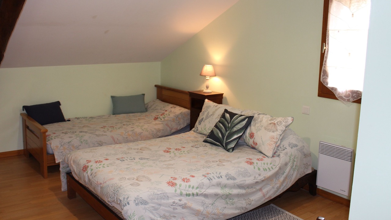 Photo of Bedroom in Saint-Parthem