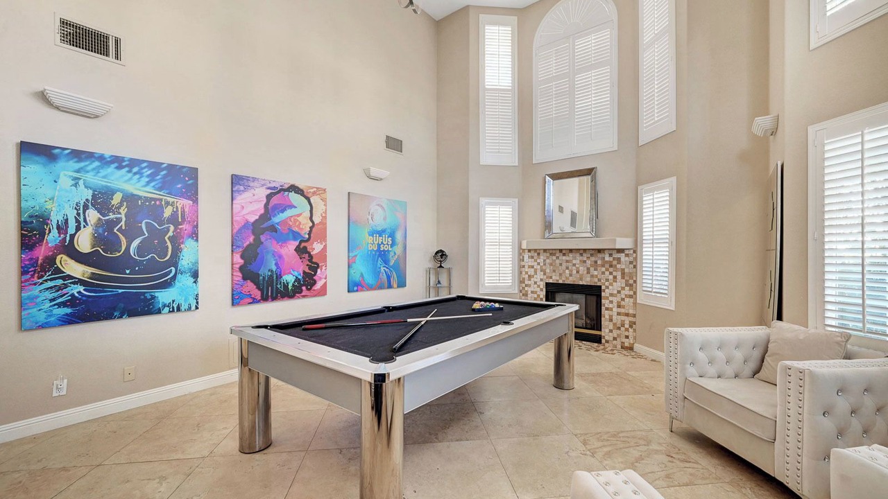 Photo of Livingroom in Spring Valley