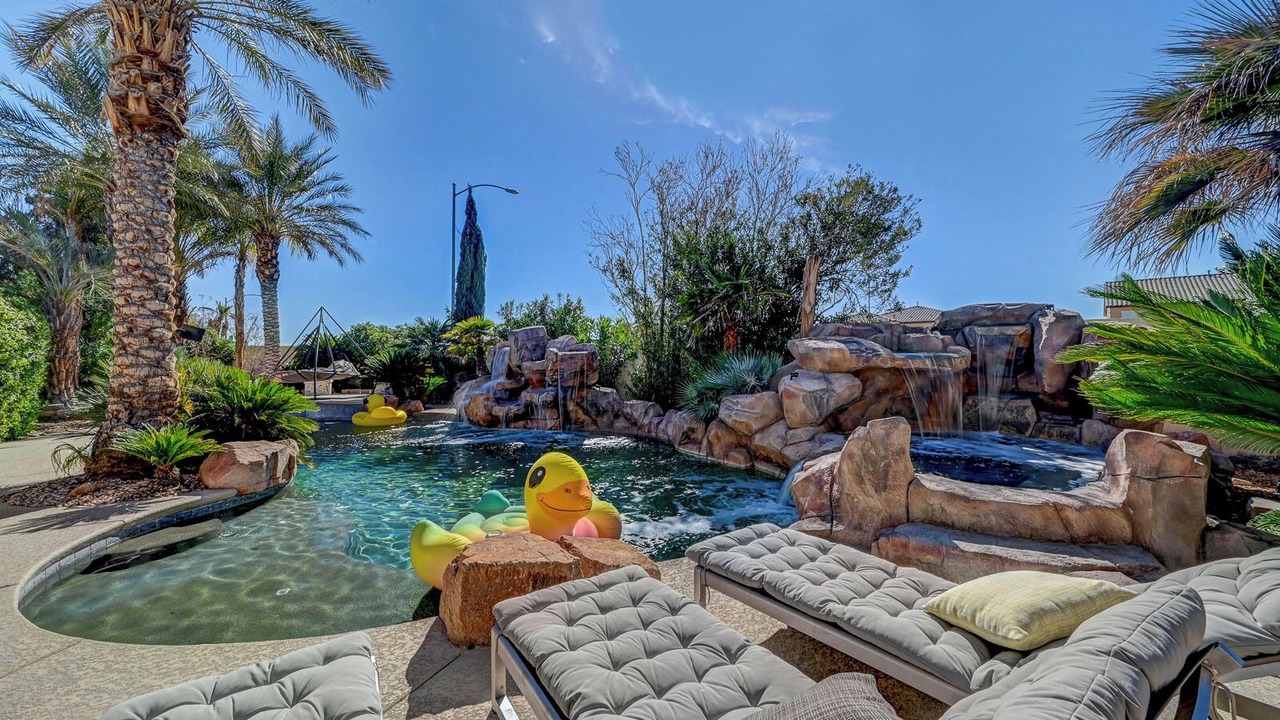 Photo of Outdoor in Spring Valley