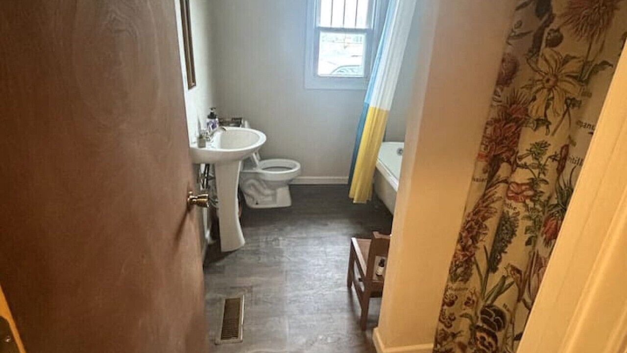 Photo of Bathroom in Arjay