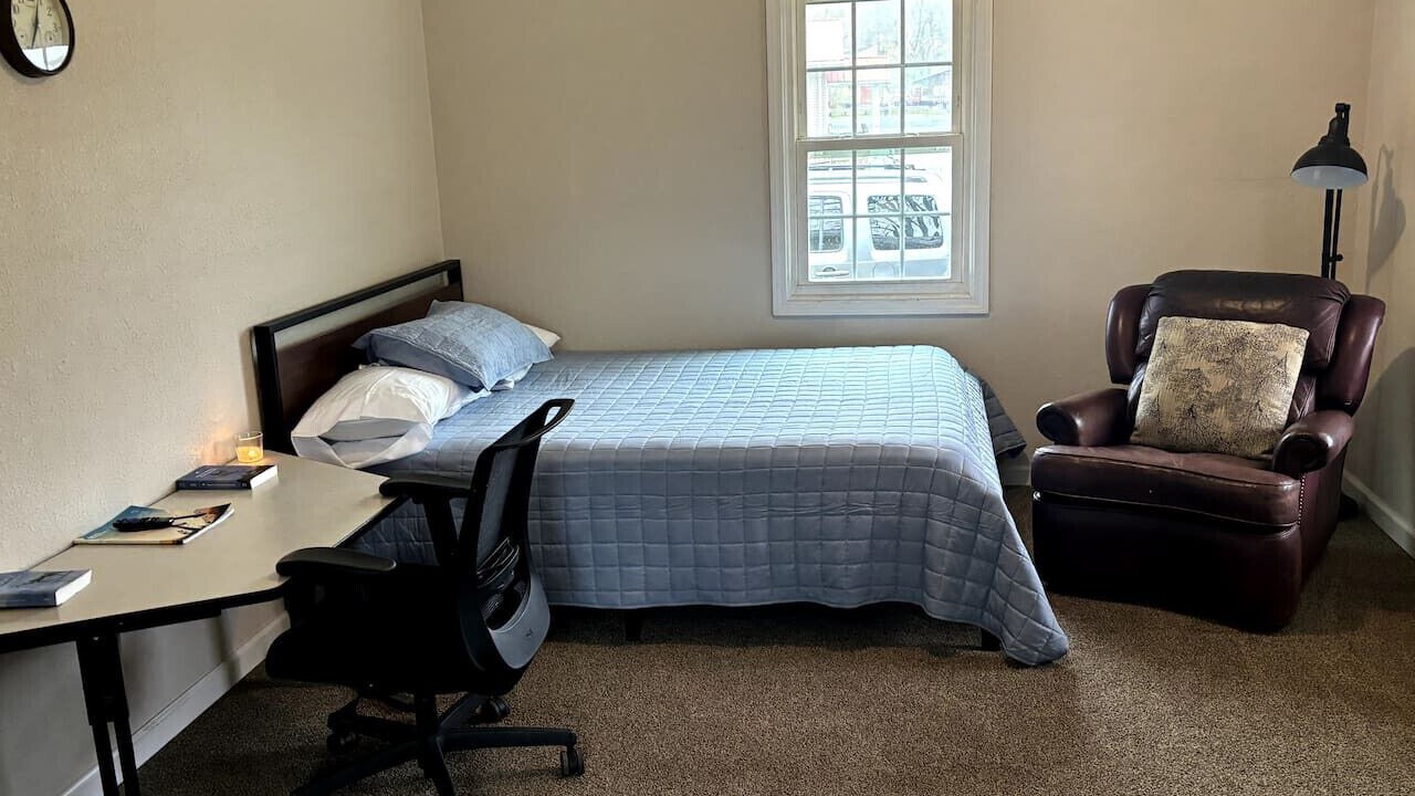 Photo of Bedroom in Arjay