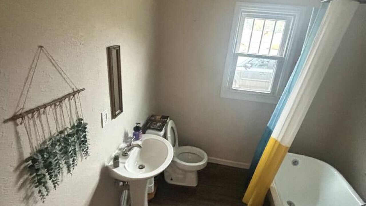 Photo of Bathroom in Arjay