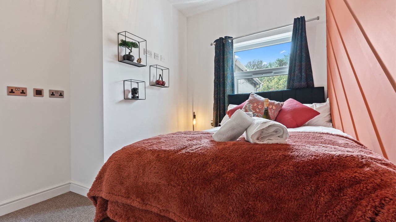 Photo of Bedroom in Newcastle-Under-Lyme