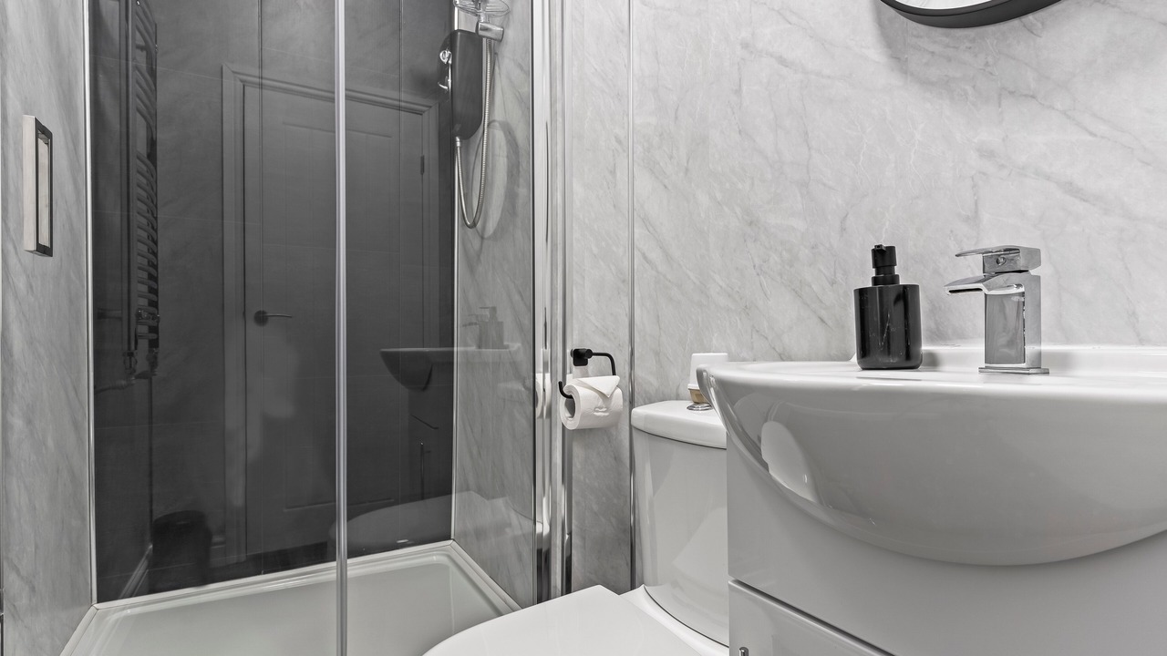 Photo of Bathroom in Newcastle-Under-Lyme