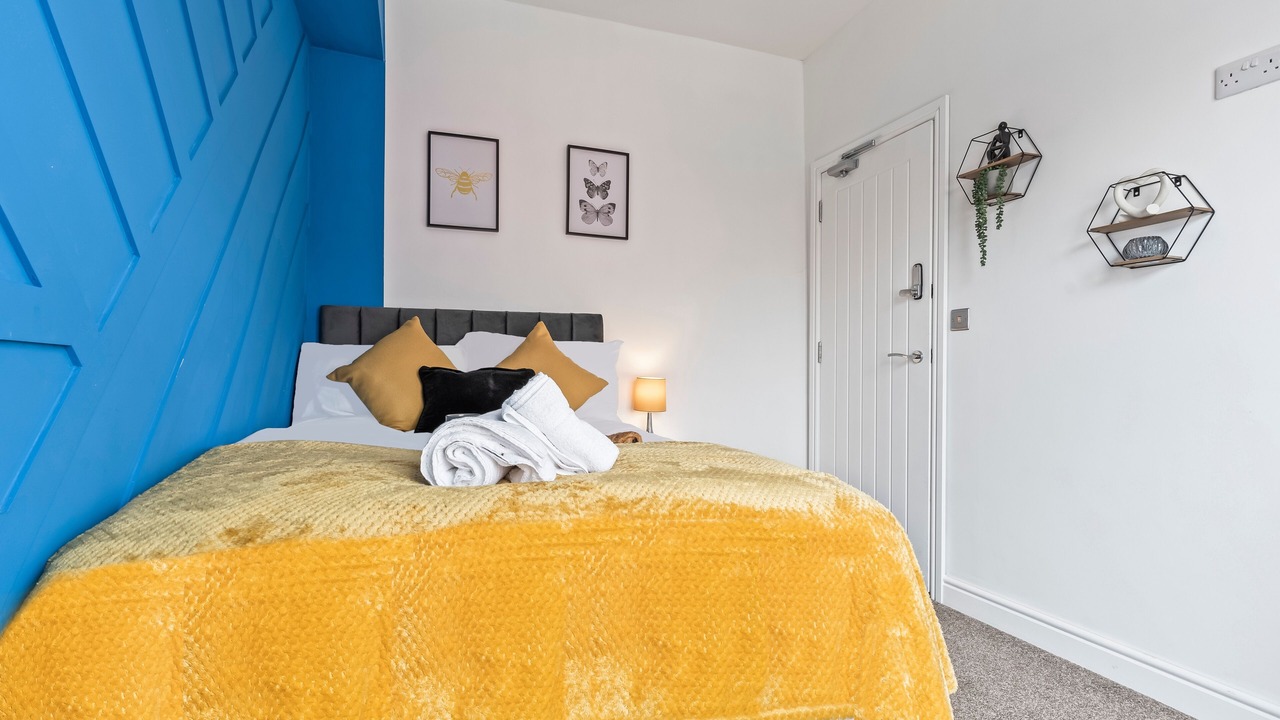 Photo of Bedroom in Newcastle-Under-Lyme