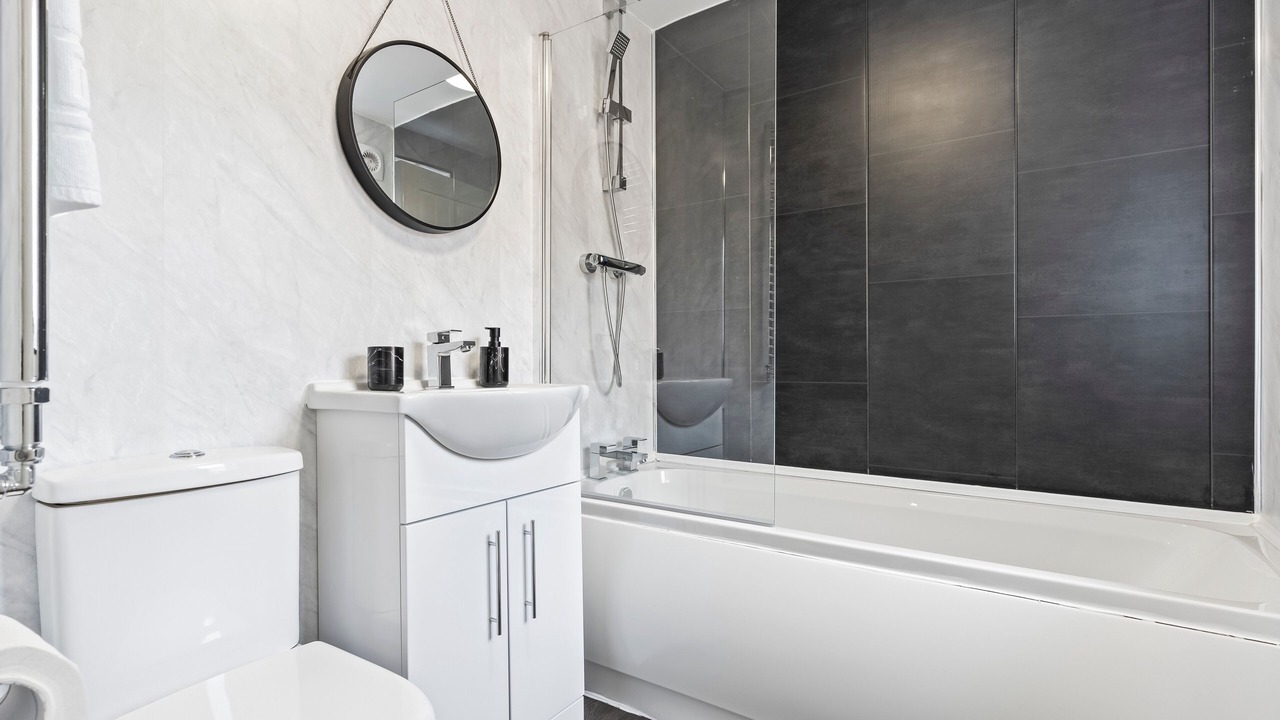 Photo of Bathroom in Newcastle-Under-Lyme