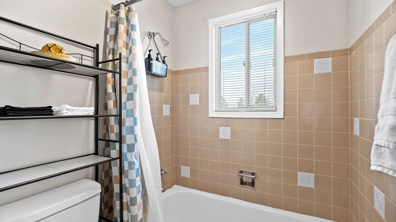 Photo of Bathroom in Cliff - Cannon