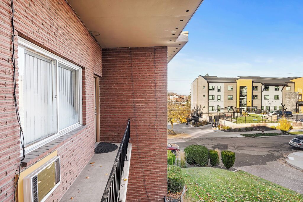 Photo of Others in Cliff - Cannon