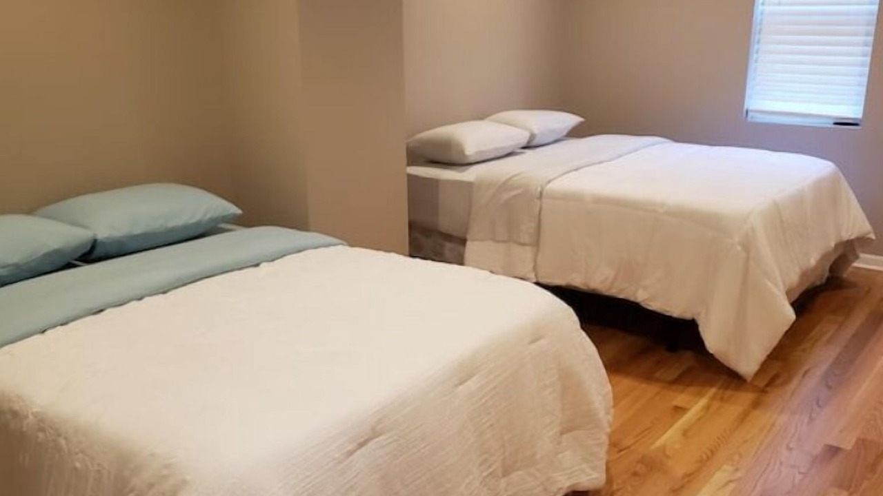 Photo of Bedroom in Whiting