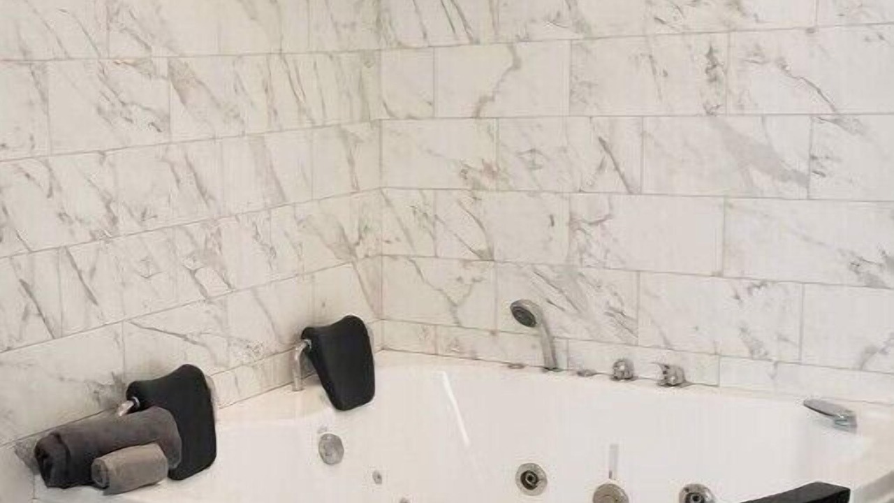 Photo of Bathroom in Whiting
