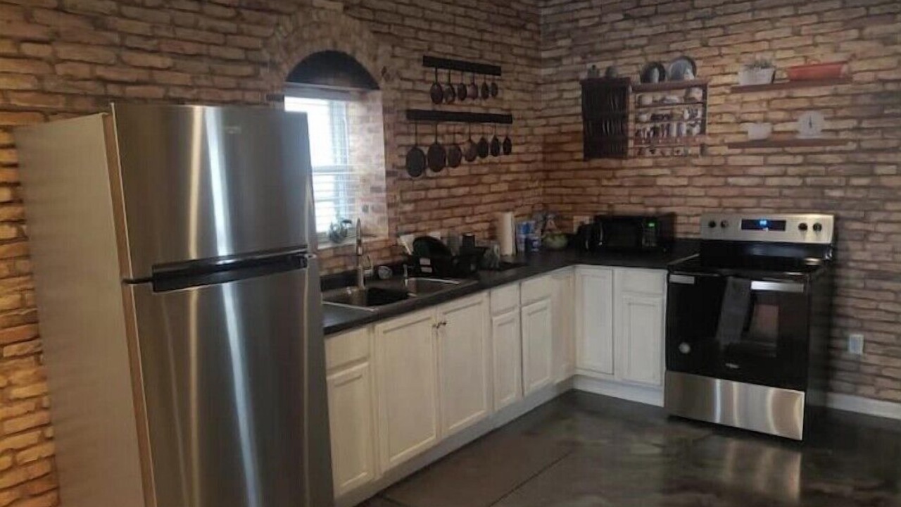 Photo of Kitchen in Whiting