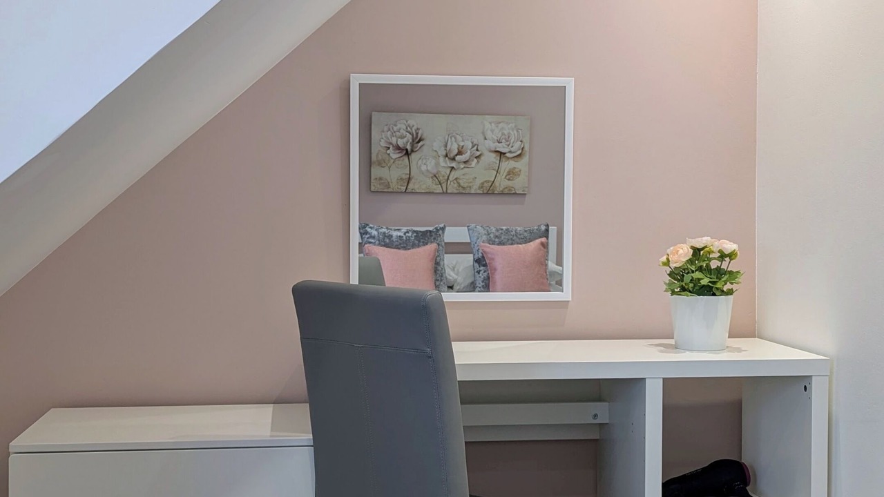 Photo of Others in Keith