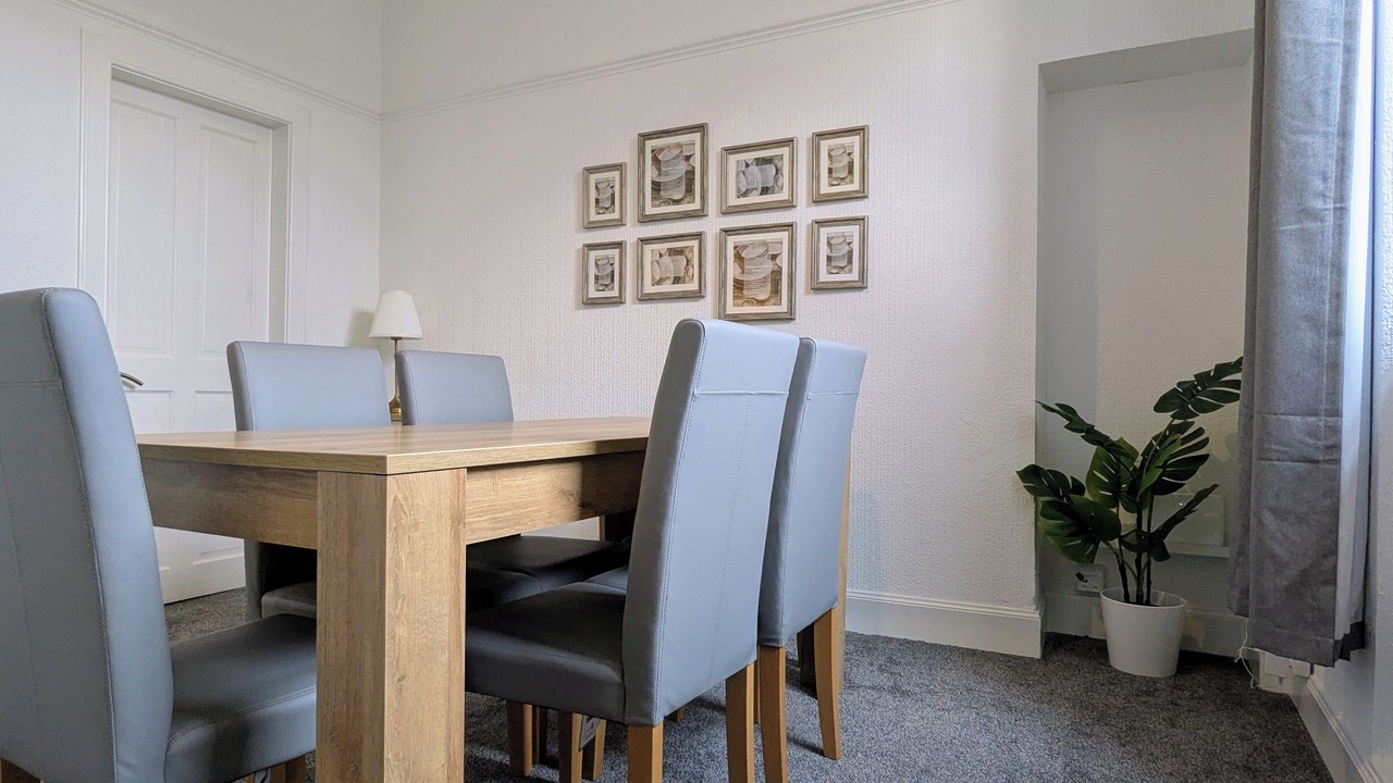 Photo of Others in Keith