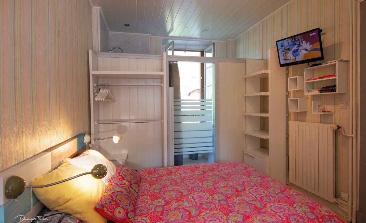 Photo of Bedroom in Bagneres-de-Luchon