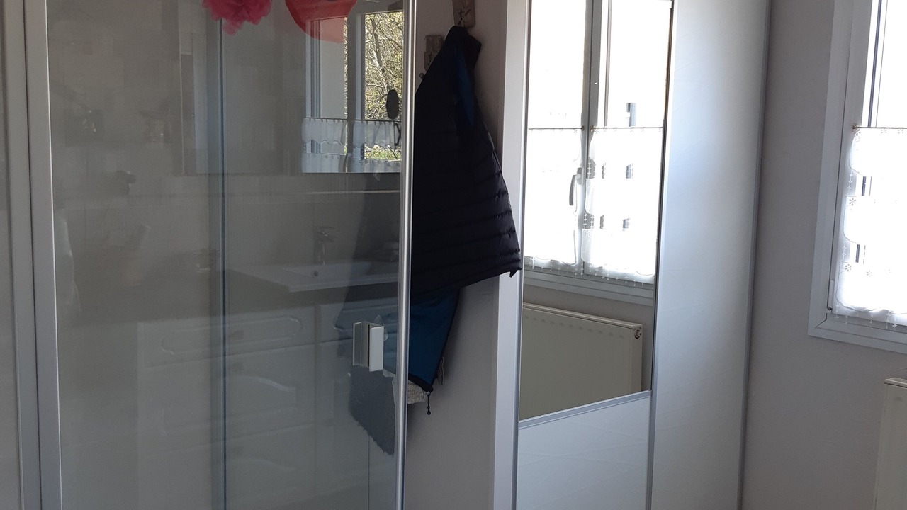 Photo of Bathroom in Plemet