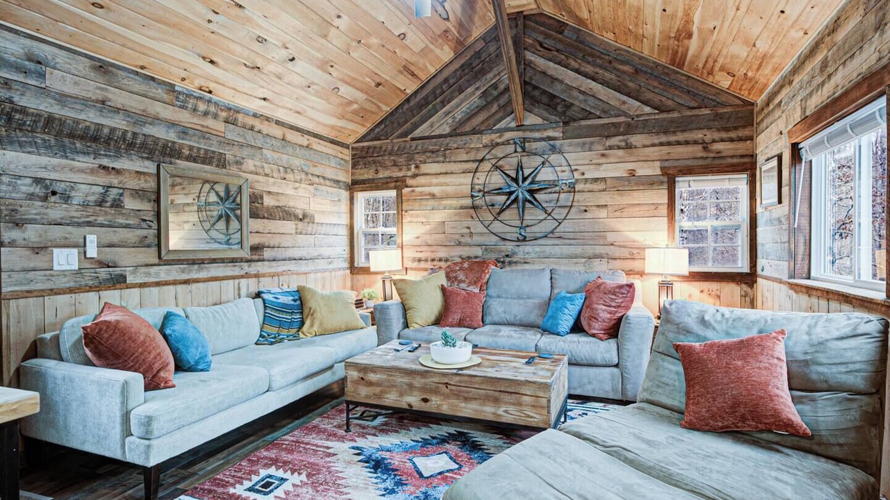 Photo of Bedroom in Beattyville
