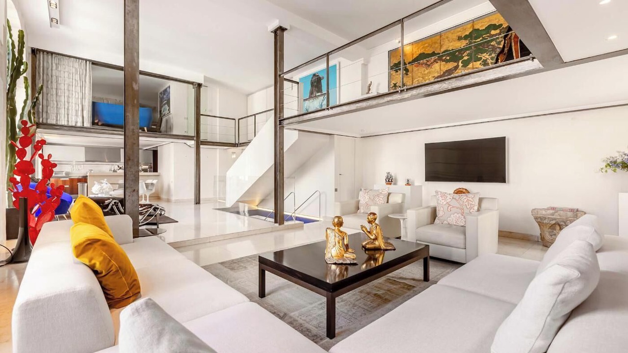 Photo of Livingroom in 6th Arrondissement