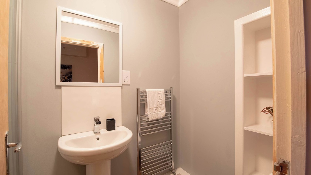 Photo of Others in Skewen