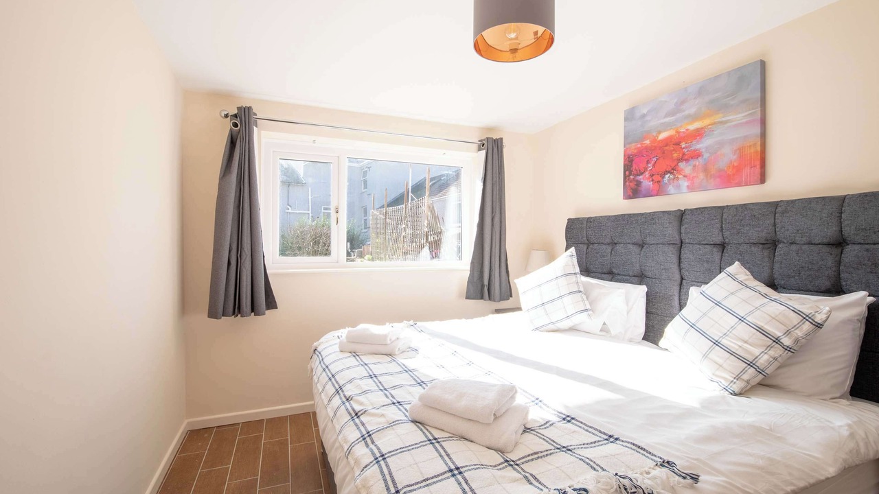 Photo of Others in Skewen