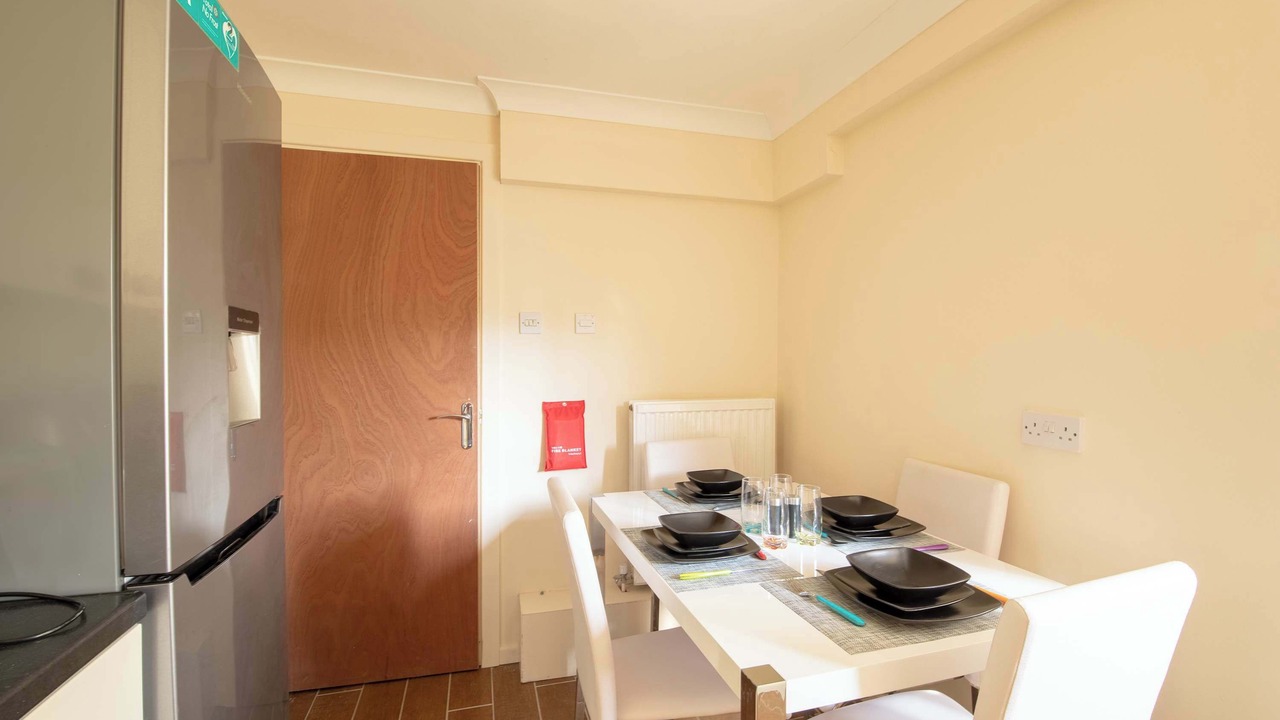 Photo of Others in Skewen