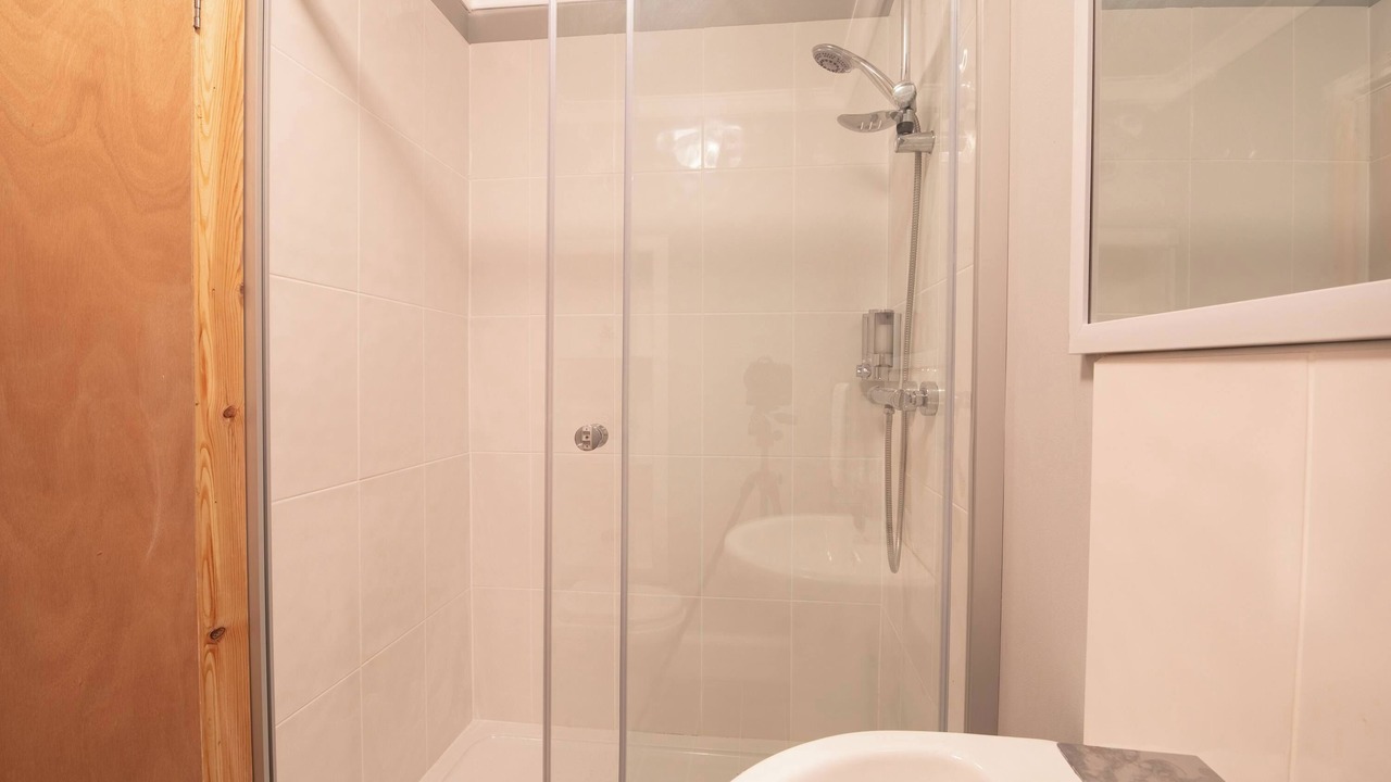 Photo of Others in Skewen