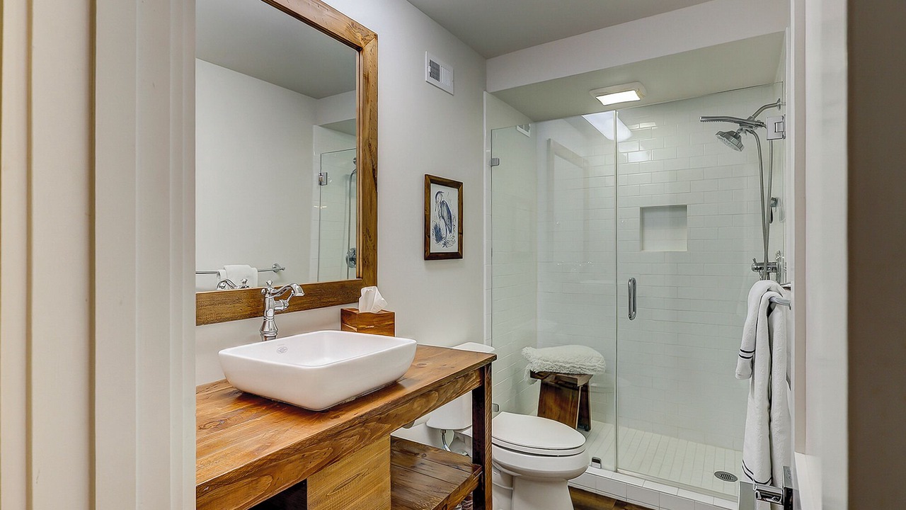 Photo of Bathroom in Harbour Town