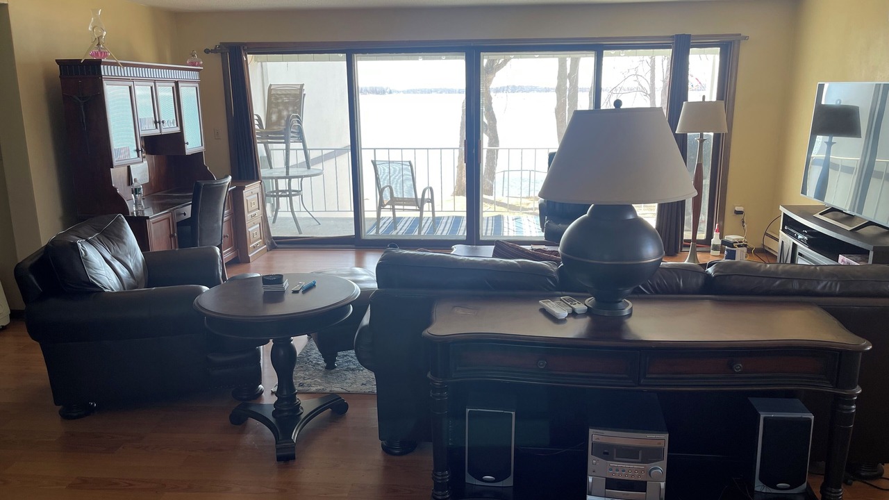 Photo of Livingroom in Detroit Lakes